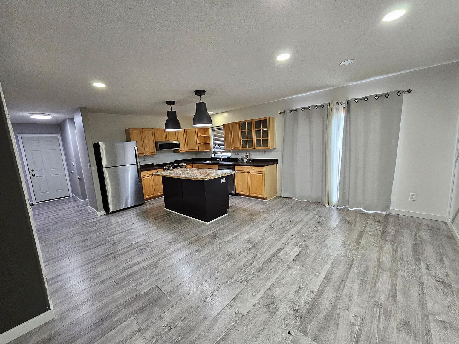 1842 52nd St S Fargo, ND 58103 - Thumbnail 5