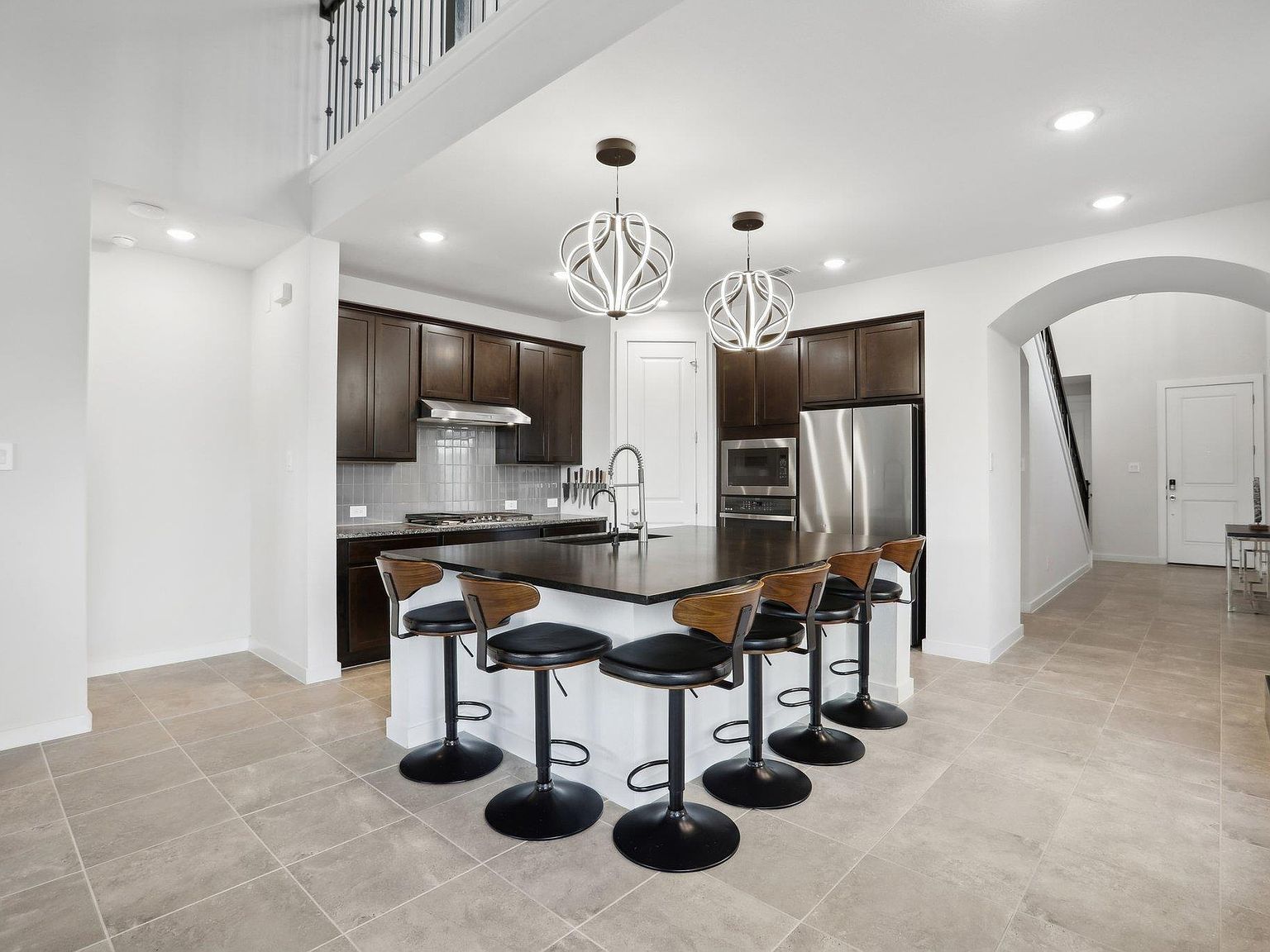 8119 Purple Aster Pass Lago Vista, TX 78645 - Thumbnail 5