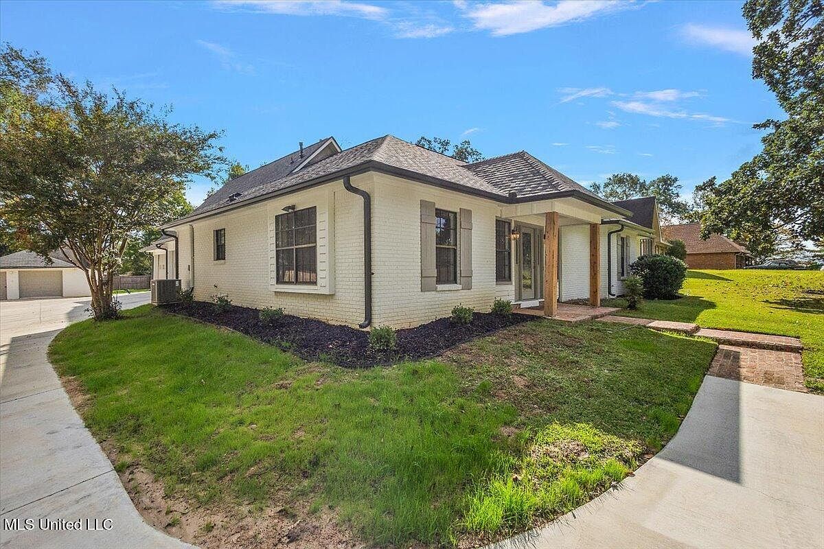 313 Busick Well Rd Brandon, MS 39042 - Thumbnail 5