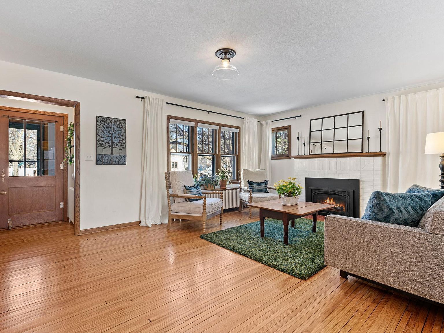 210 1st St E Chaska, MN 55318 - Thumbnail 5