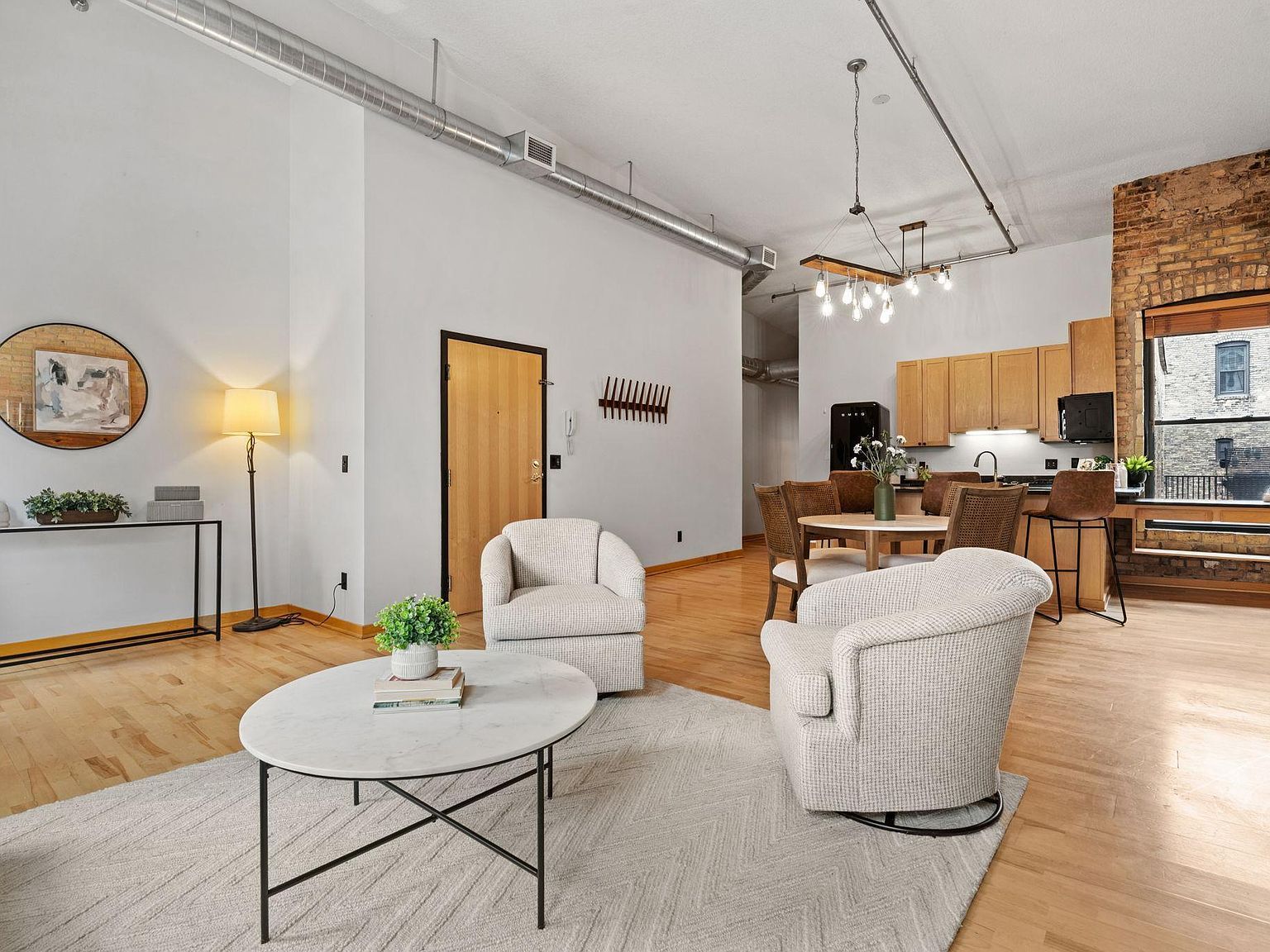 523 S 9th St APT 6 Minneapolis, MN 55404 - Thumbnail 5