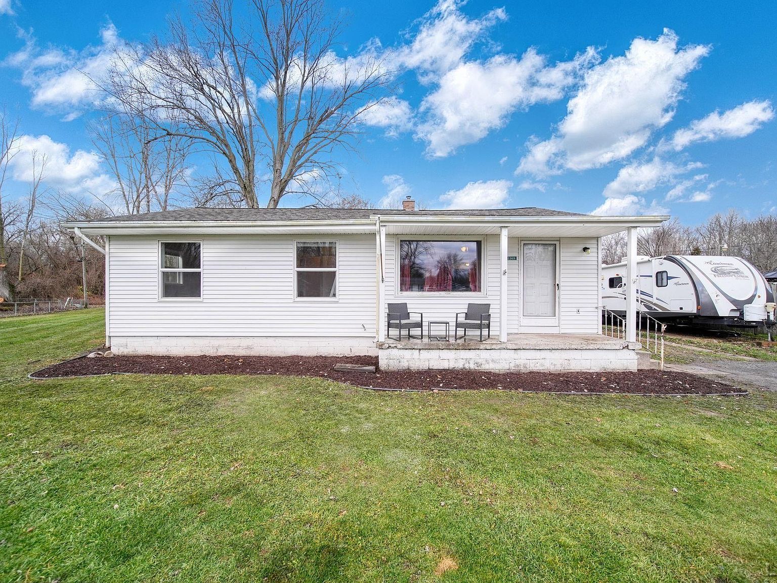 2369 Linden Ct Adrian, MI 49221 - Thumbnail 5