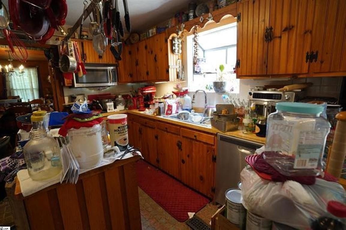 1212 Pleasant Hill Rd Landrum, SC 29356 - Thumbnail 5