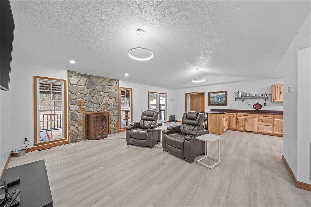 640 Old Rock Quarry Rd Enoree, SC 29335 - Thumbnail 5