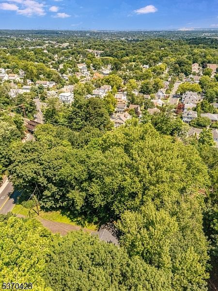 160-162 Springfield Ave Summit, NJ 07901 - Thumbnail 5