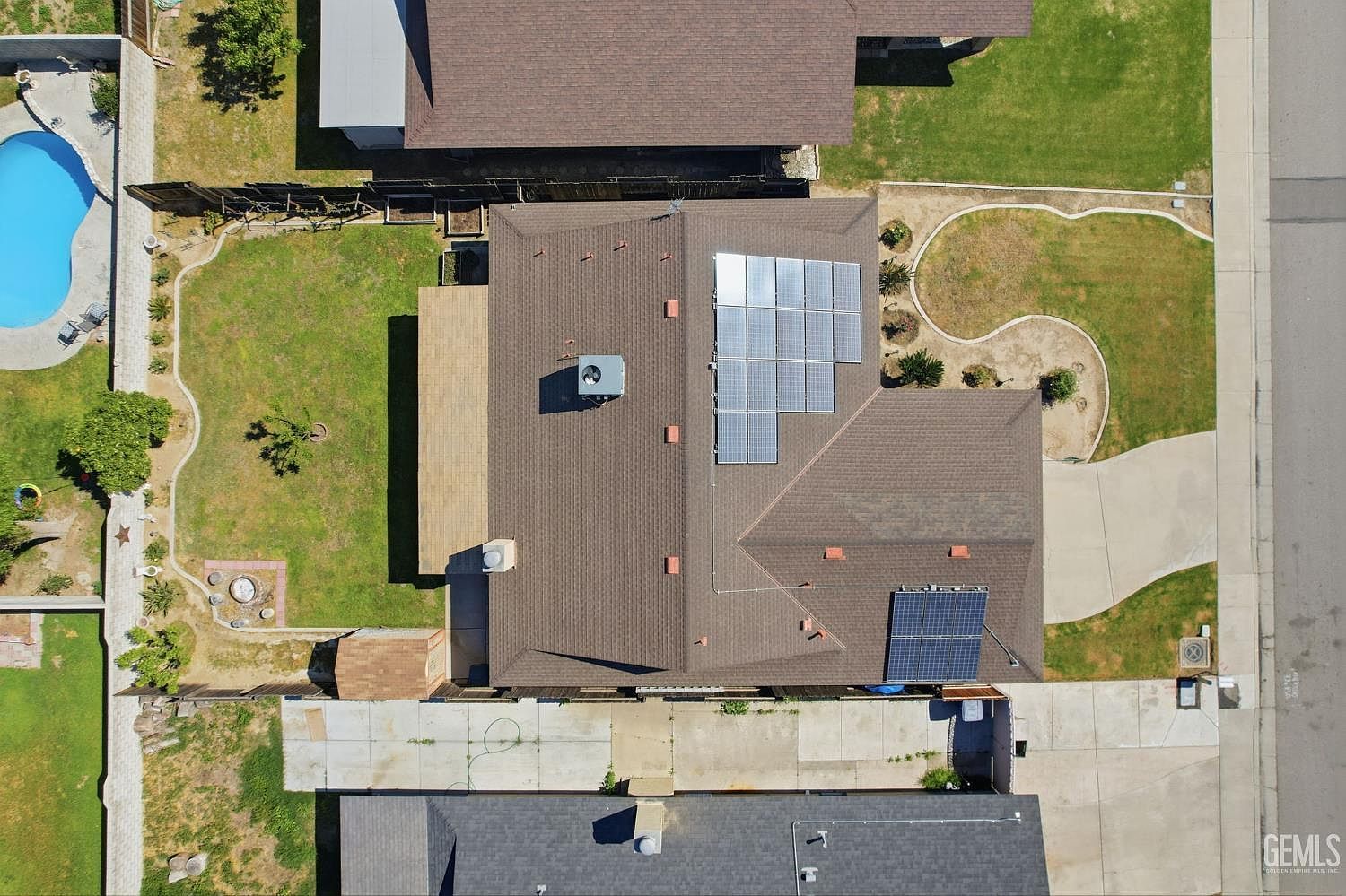 4416 Sugar Cane Ave Bakersfield, CA 93313 - Thumbnail 5