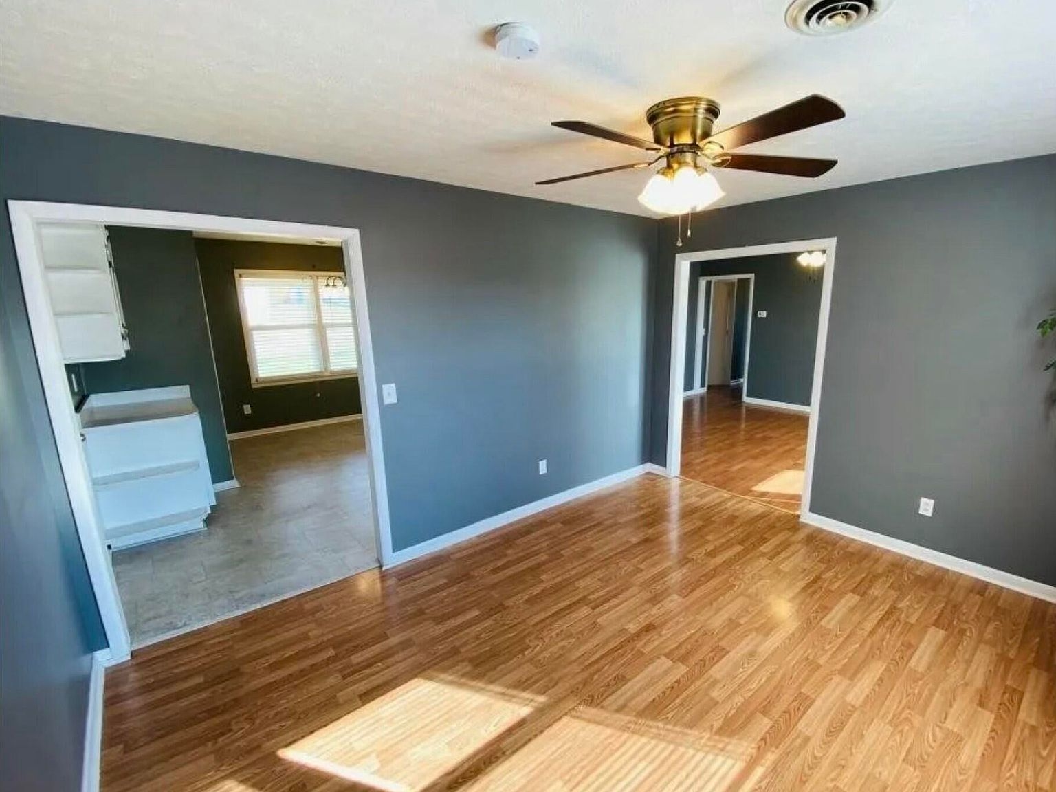 608 Claybrook Ave Springfield, KY 40069 - Thumbnail 5