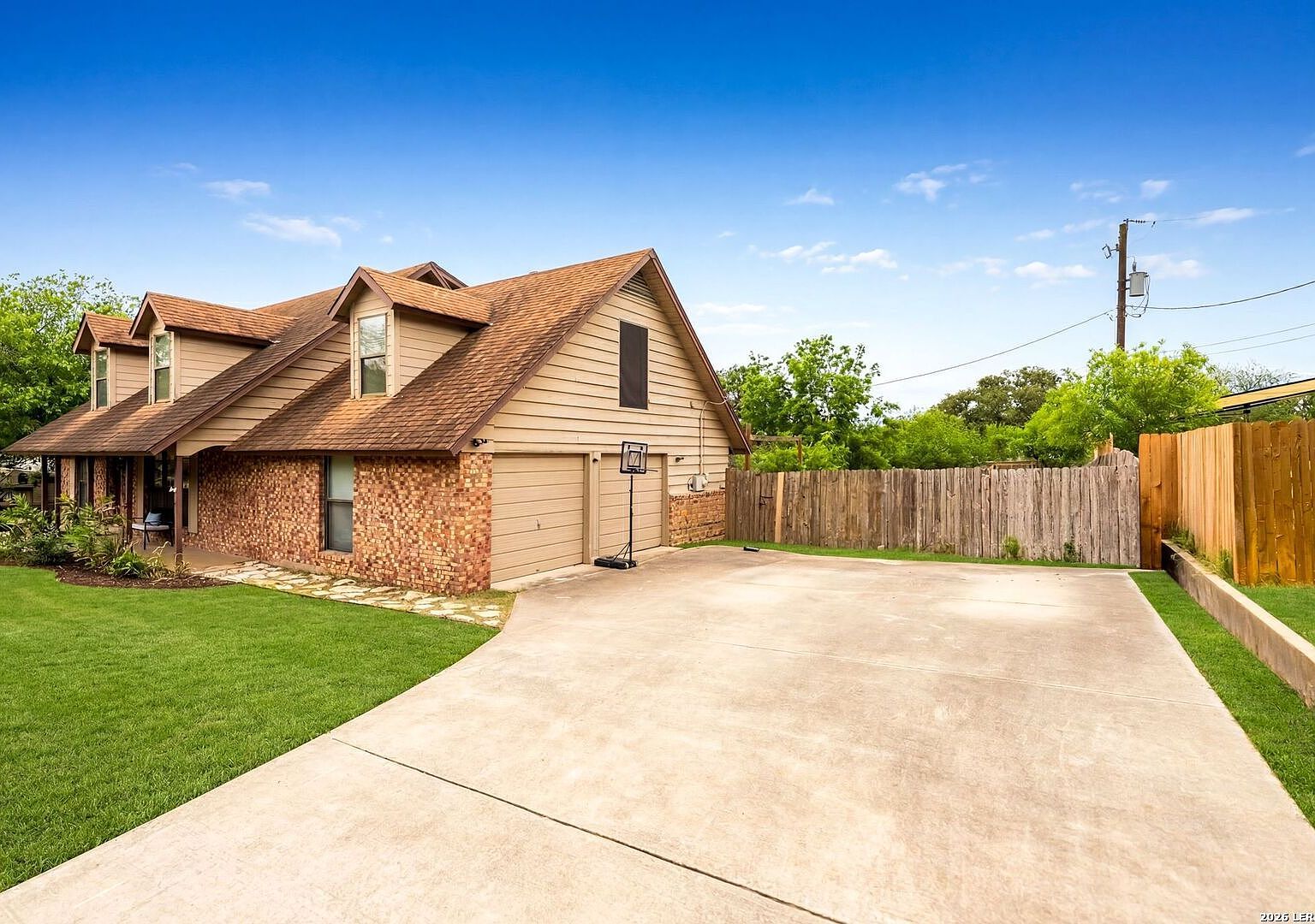 14307 Oak Shadows San Antonio, TX 78232 - Thumbnail 5