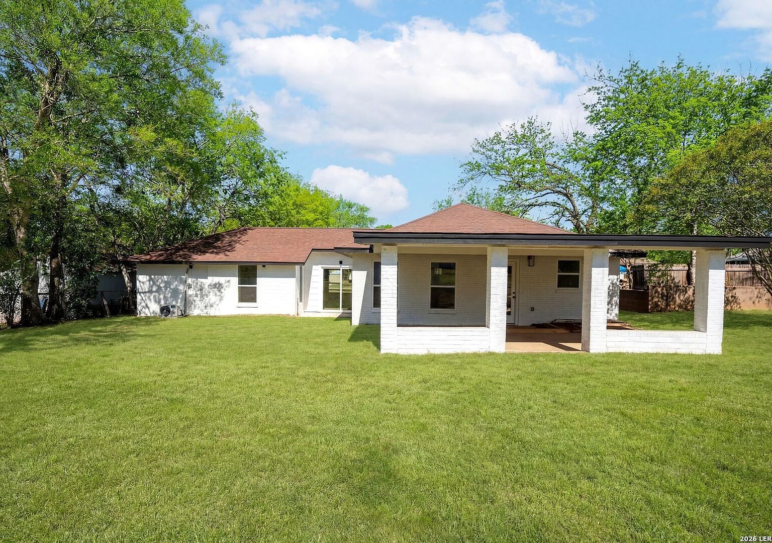 1312 C St Floresville, TX 78114 - Thumbnail 5