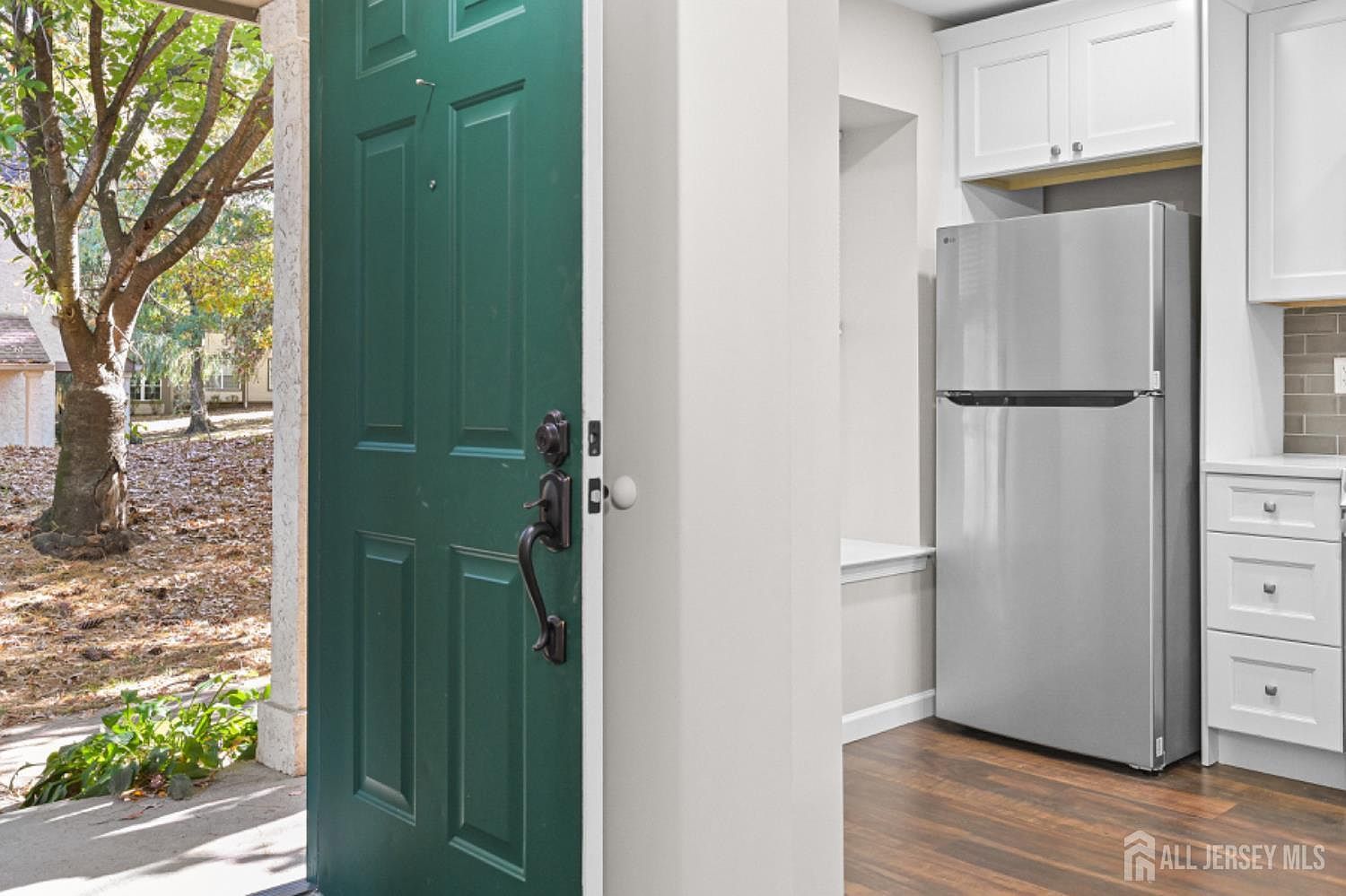 1301 Commons Dr East Brunswick, NJ 08816 - Thumbnail 5