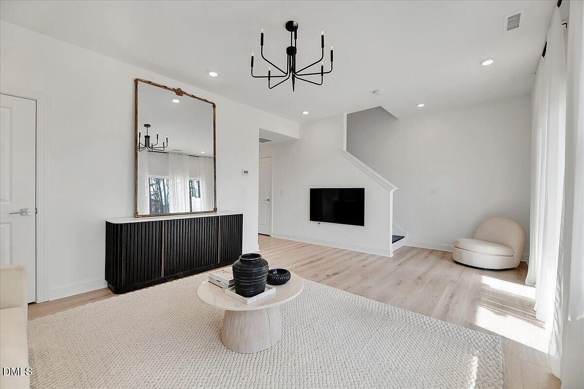 1311 Falling Rock Pl Durham, NC 27703 - Thumbnail 5