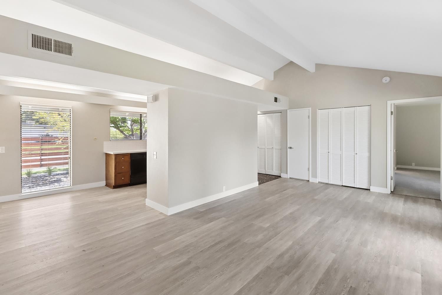 Williamson Dr Elk Grove, CA 95624 - Thumbnail 5