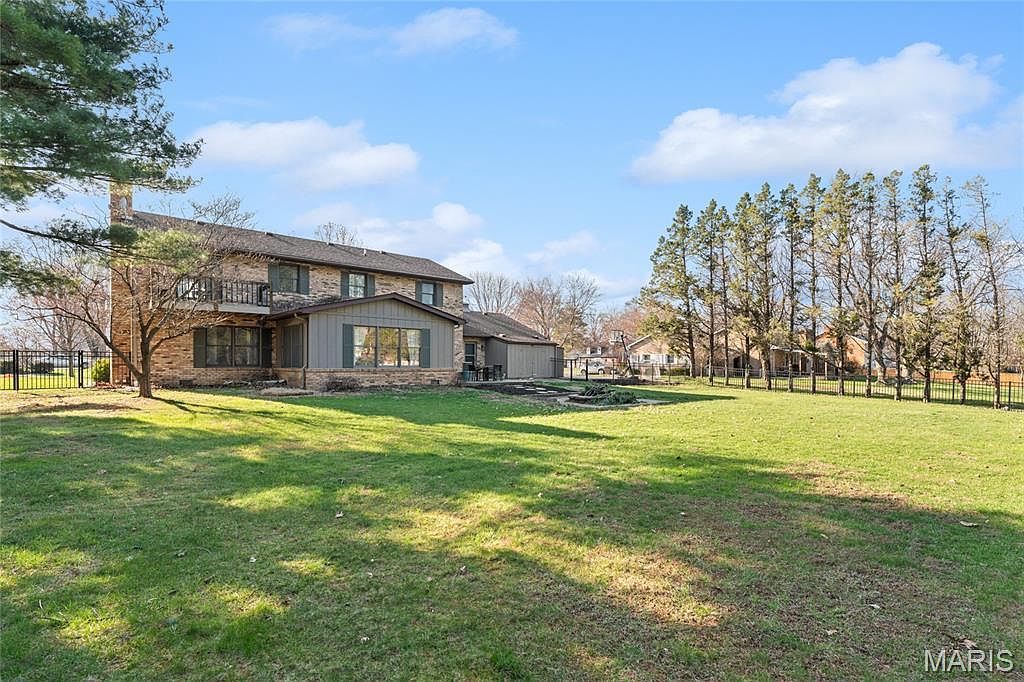 2 Lindenleaf Ln Belleville, IL 62223 - Thumbnail 5