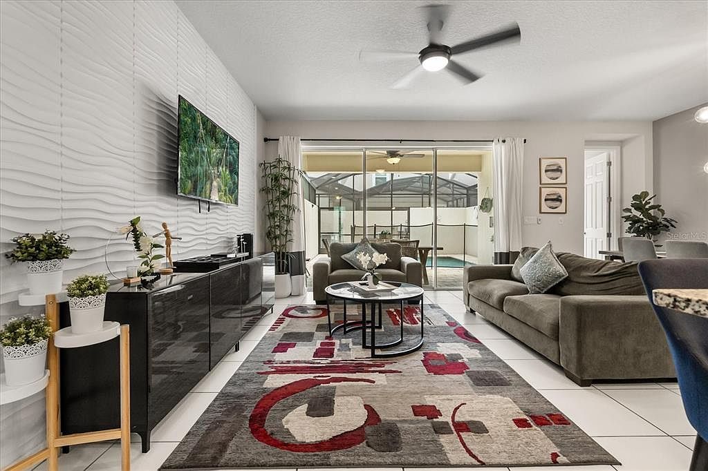 1592 Carey Palm Cir Kissimmee, FL 34747 - Thumbnail 5