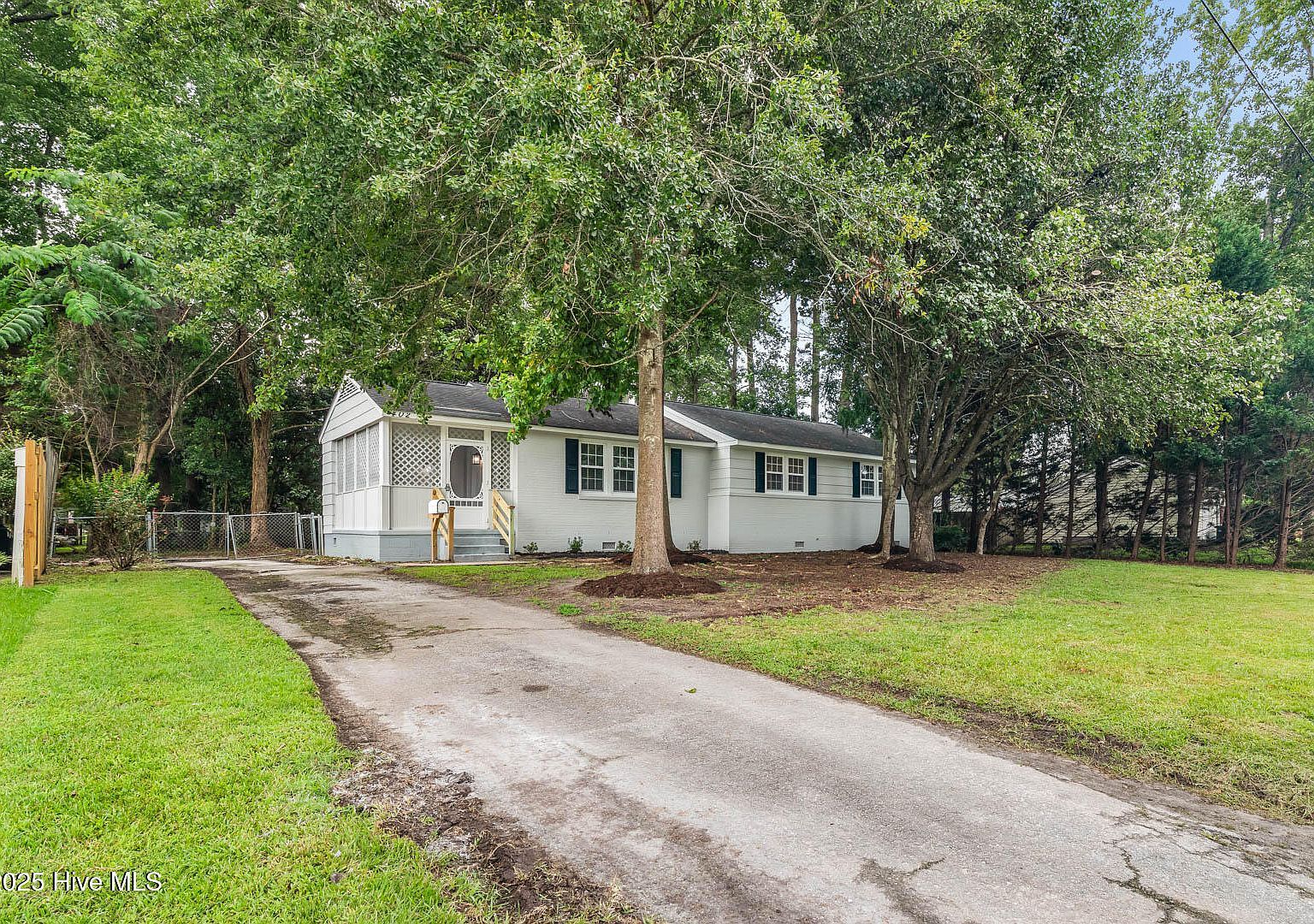 402 Cheyenne Rd Jacksonville, NC 28540 - Thumbnail 5