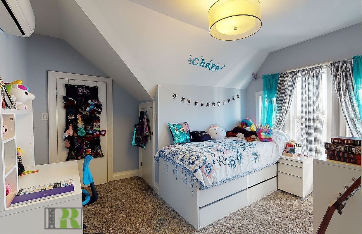 669 E 2nd St Brooklyn, NY 11218 - Thumbnail 5