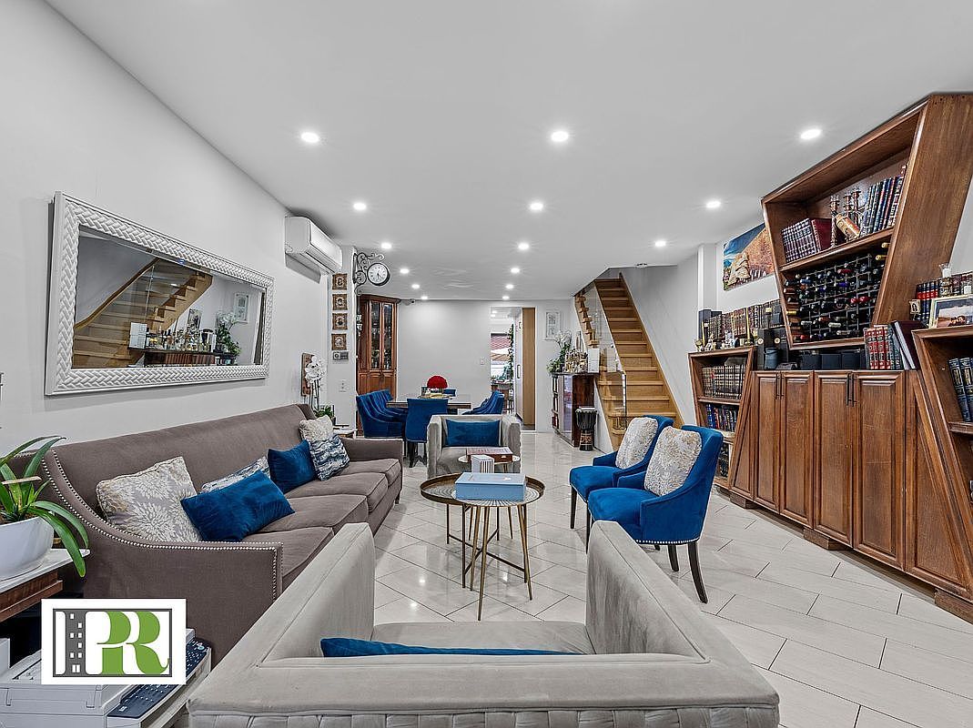 3338 Bedford Ave Brooklyn, NY 11210 - Thumbnail 5