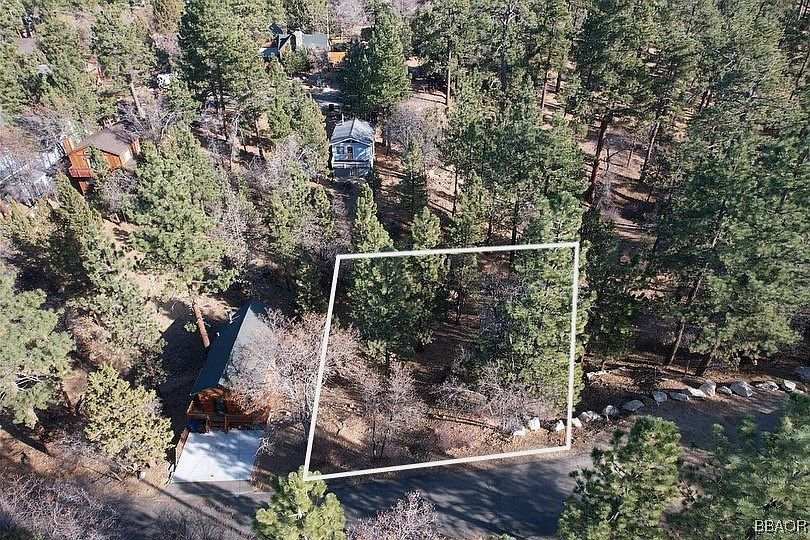 899 Kern Ave Sugarloaf, CA 92386 - Thumbnail 5