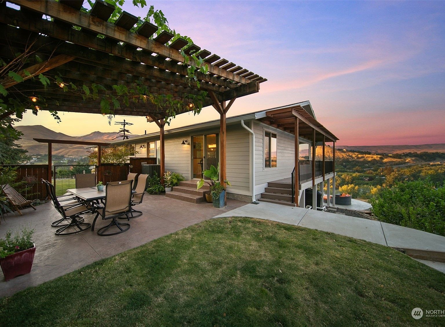 1901 Sleepy Hollow Rd Wenatchee, WA 98801 - Thumbnail 5