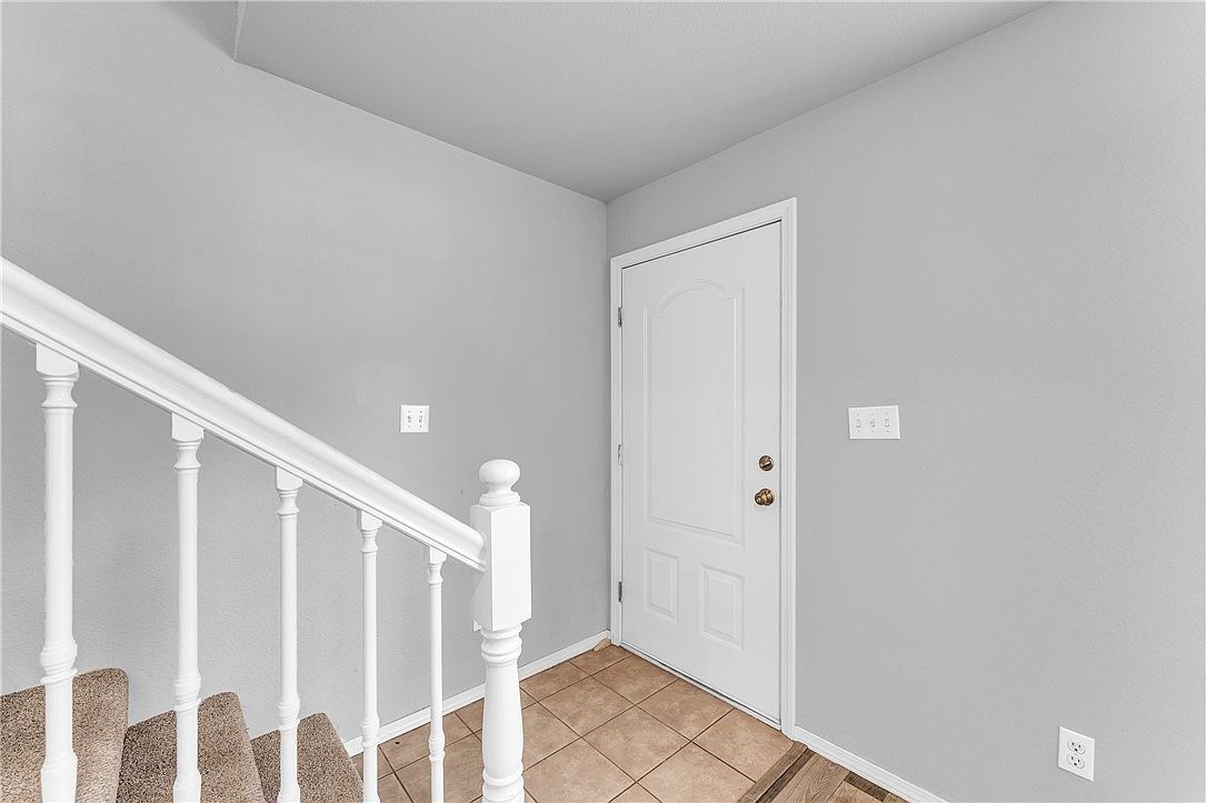 1429 W Netherland Way APT 3 Fayetteville, AR 72701 - Thumbnail 5