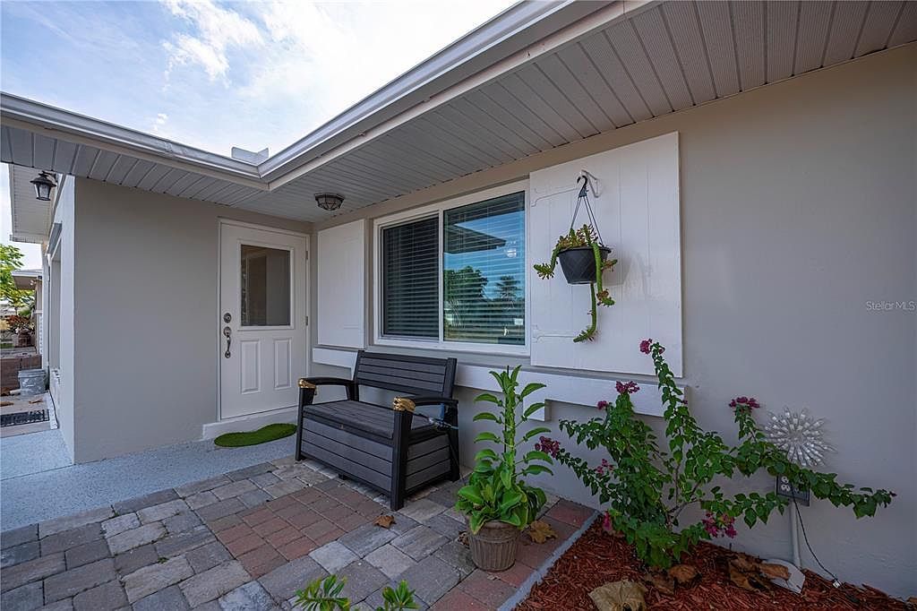 4025 Yucatan Cir Pt Charlotte, FL 33948 - Thumbnail 5