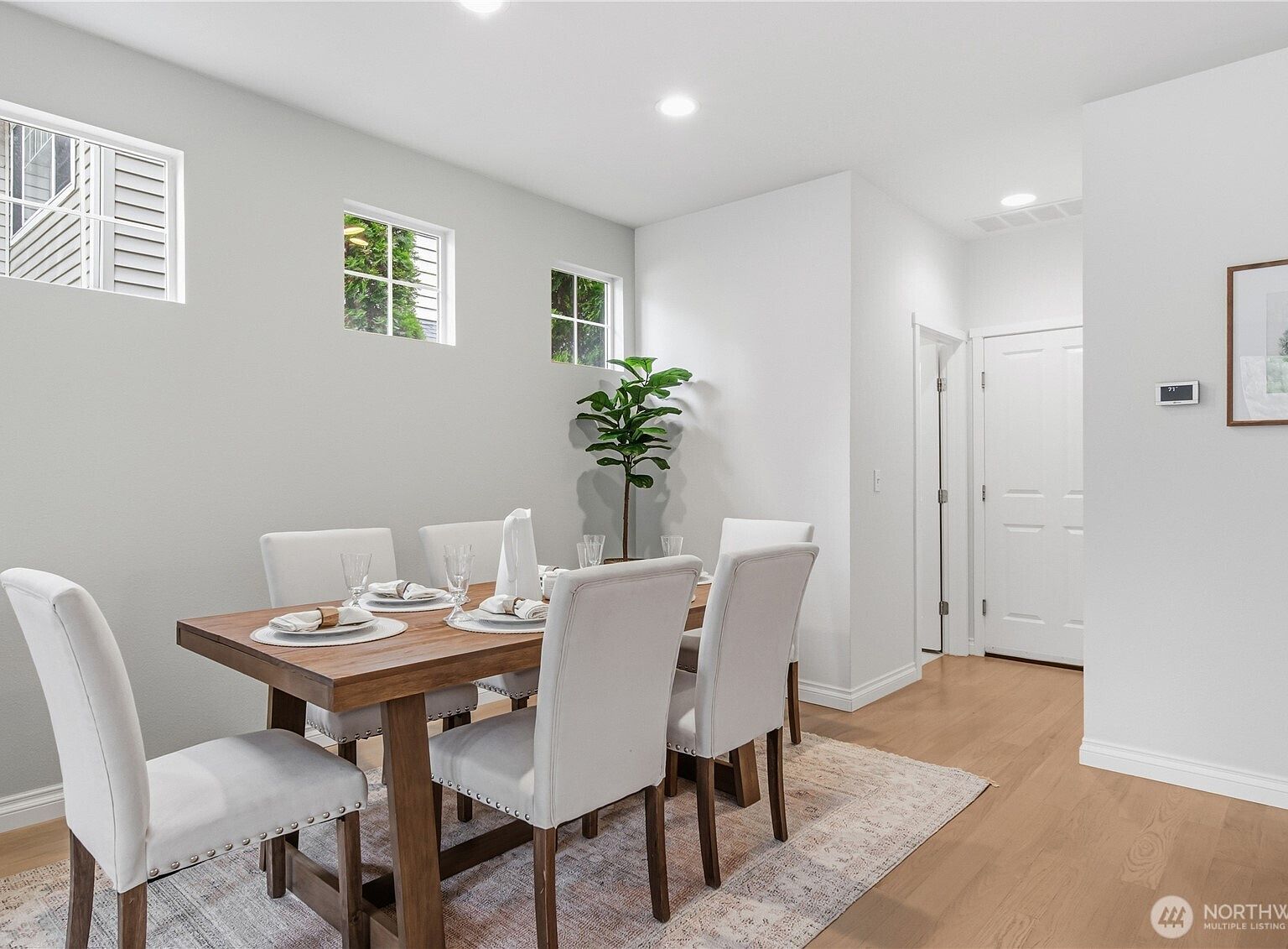 205 Newport Way NW APT J1 Issaquah, WA 98027 - Thumbnail 5