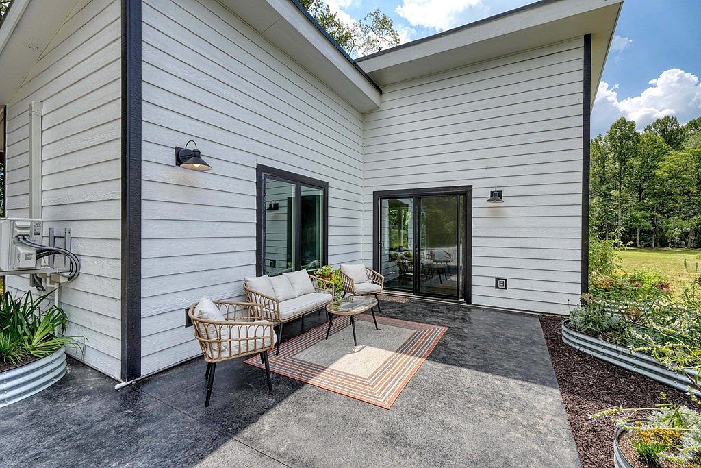 835 Waldroup Rd Hayesville, NC 28904 - Thumbnail 5