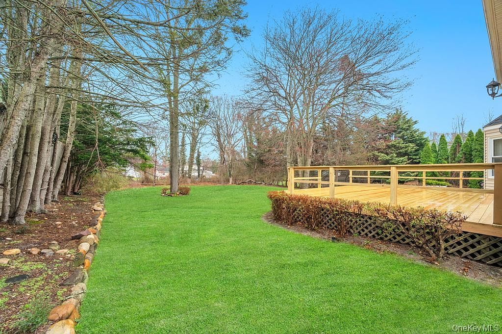 109 Virginia Ave Lake Grove, NY 11755 - Thumbnail 5