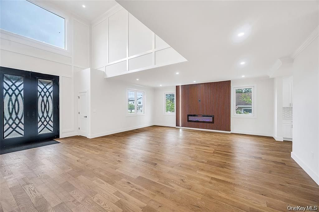 2571 Alder Ave East Meadow, NY 11554 - Thumbnail 5