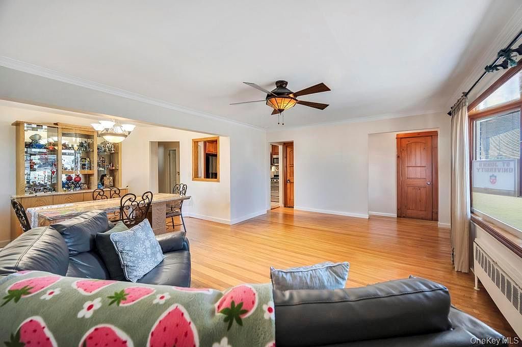 644 Broadway Bethpage, NY 11714 - Thumbnail 5