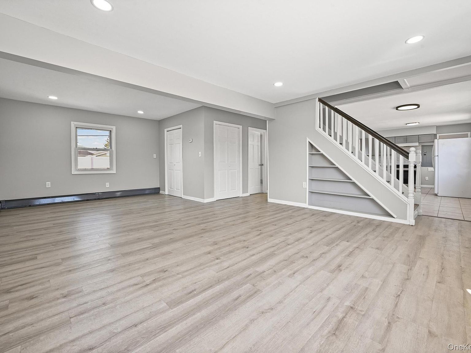 28 Candle Ln Levittown, NY 11756 - Thumbnail 5