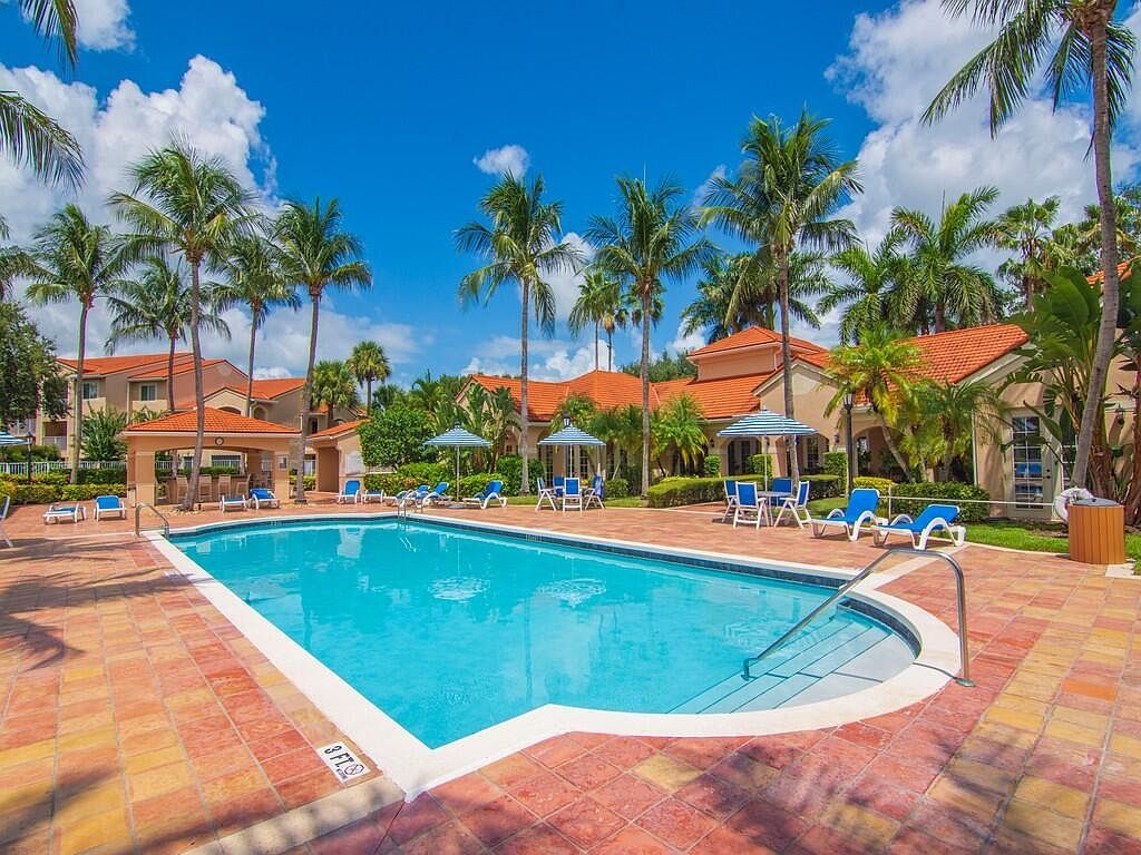 1590 S 42nd Cir APT 208 Vero Beach, FL 32967 - Thumbnail 5