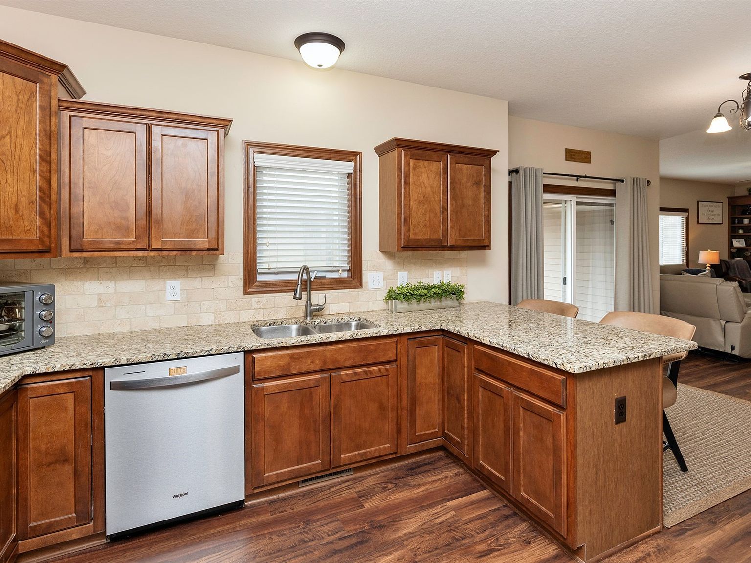 4205 147th St Urbandale, IA 50323 - Thumbnail 5