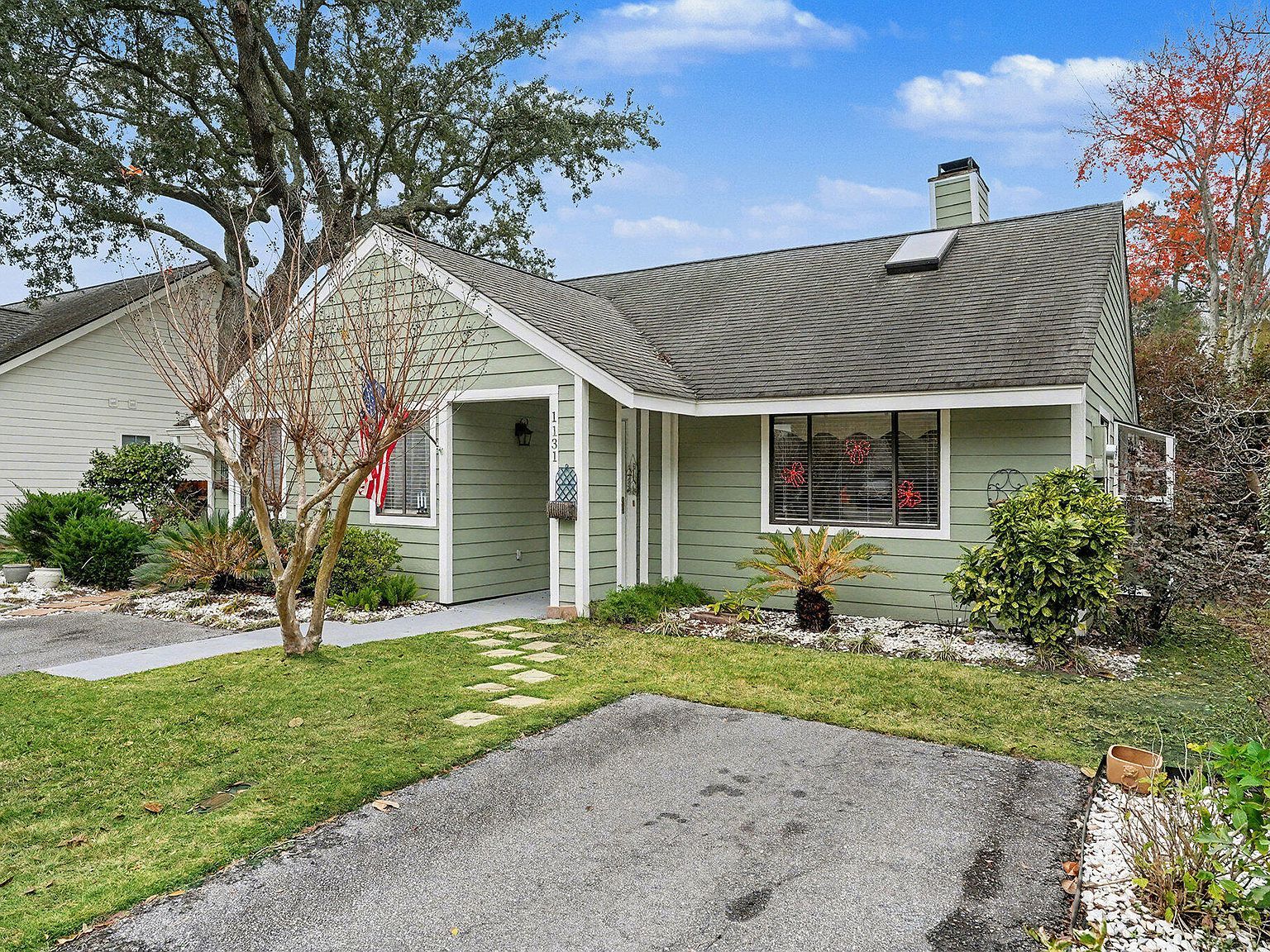 1131 Daffodil Ln Mount Pleasant, SC 29464 - Thumbnail 5