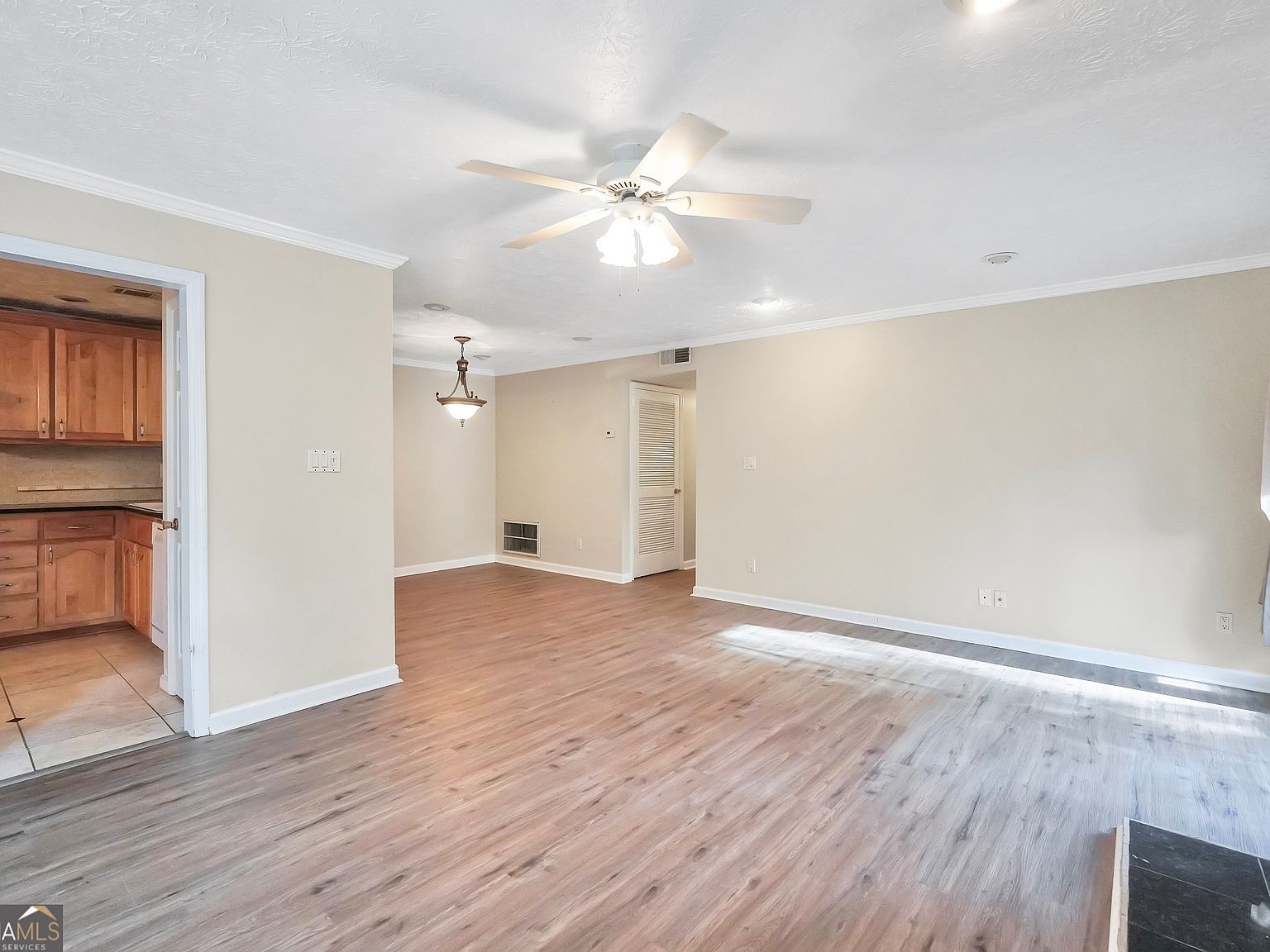 1482 N Crossing Cir NE Atlanta, GA 30329 - Thumbnail 5
