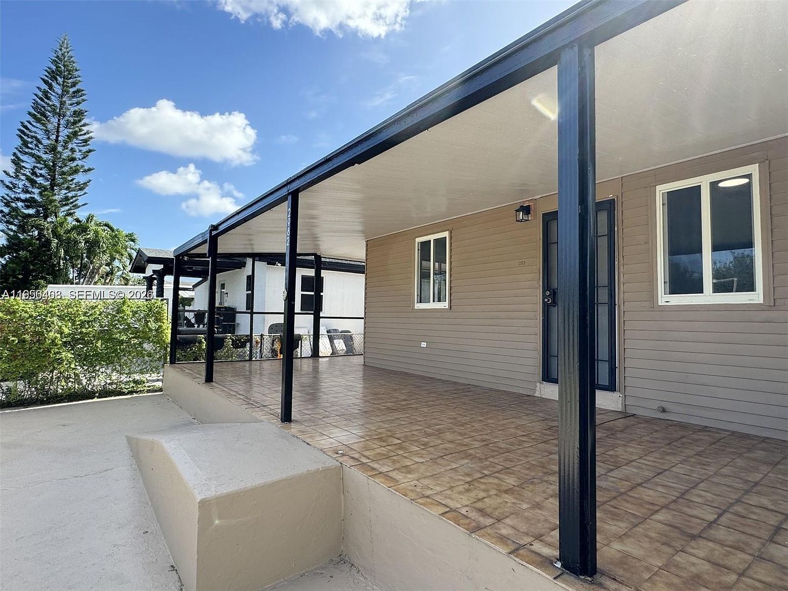 2982 NW 95th St Miami, FL 33147 - Thumbnail 5