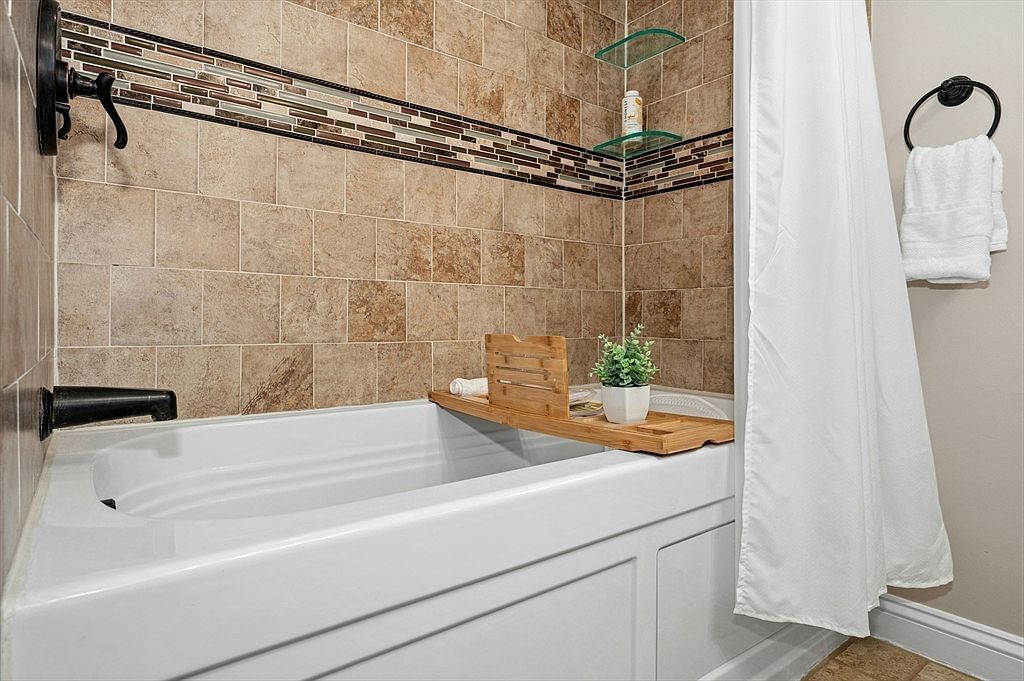 504 Prospect St West Boylston, MA 01583 - Thumbnail 5