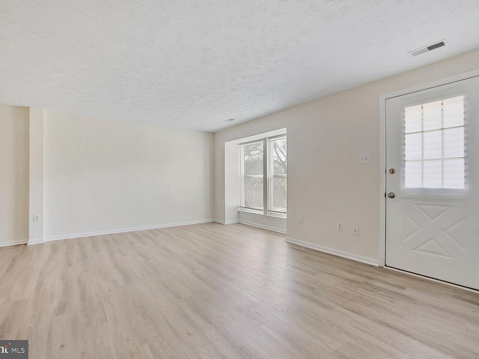 522 Palmtree Dr Gaithersburg, MD 20878 - Thumbnail 5