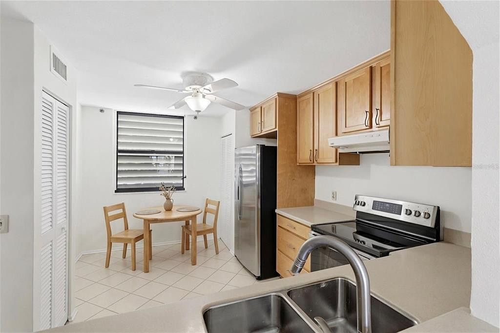 211 Lakewood Dr #211 Bradenton, FL 34210 - Thumbnail 5