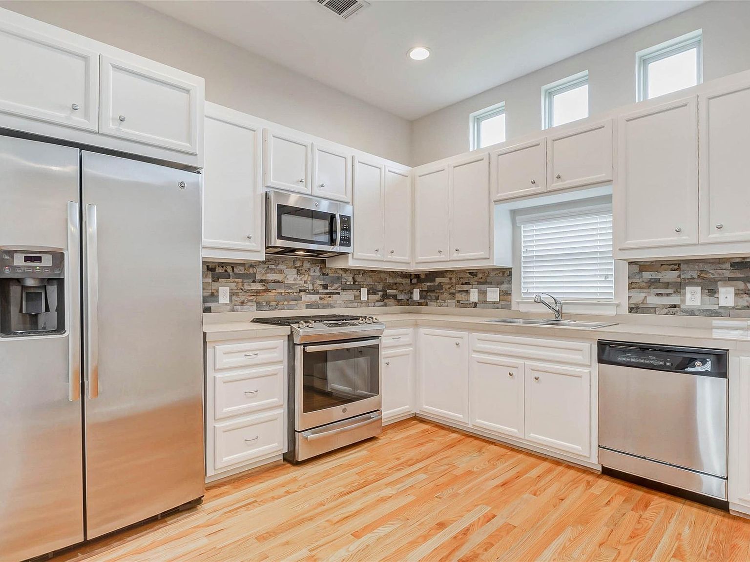 5941 E South Loop #1401 Houston, TX 77033 - Thumbnail 5