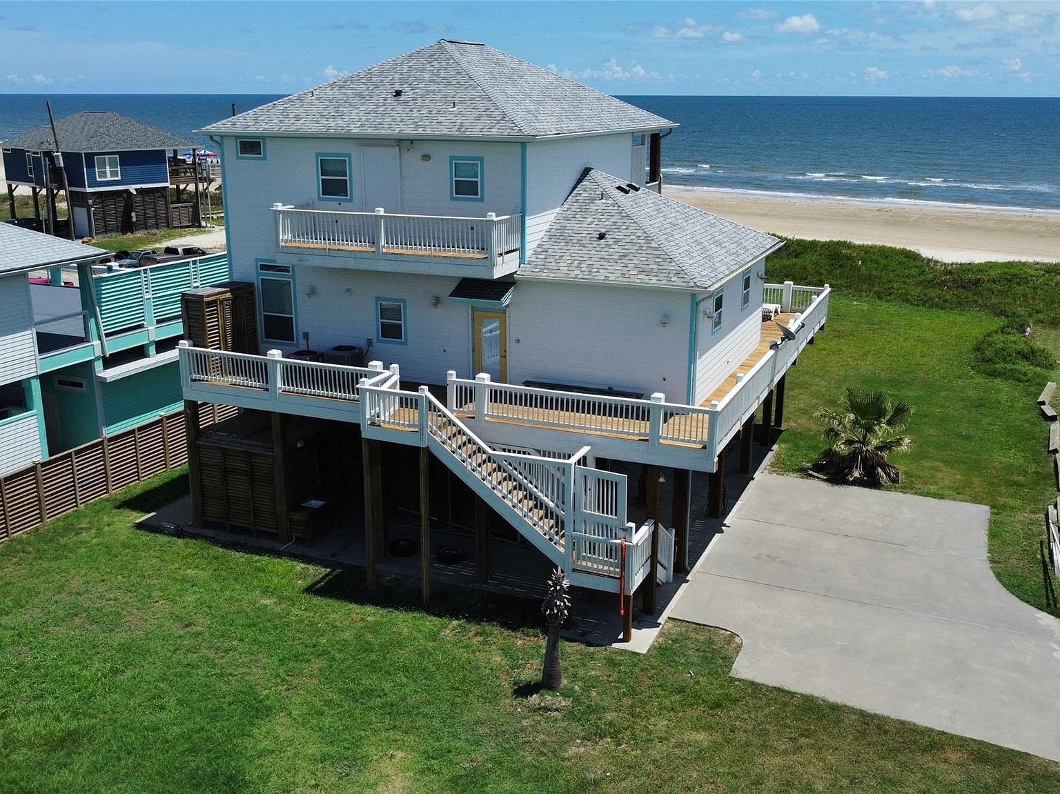 2432 Sand Drift Ln Crystal Beach, TX 77650 - Thumbnail 5