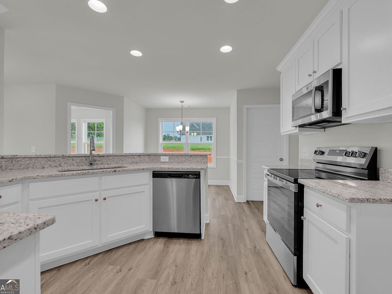 1347 S Fairview Rd Lavonia, GA 30553 - Thumbnail 5