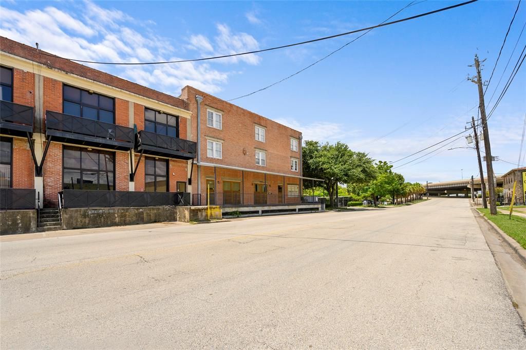 1011 Wood Street #301, Houston, TX, USA, 77002 - Thumbnail 5