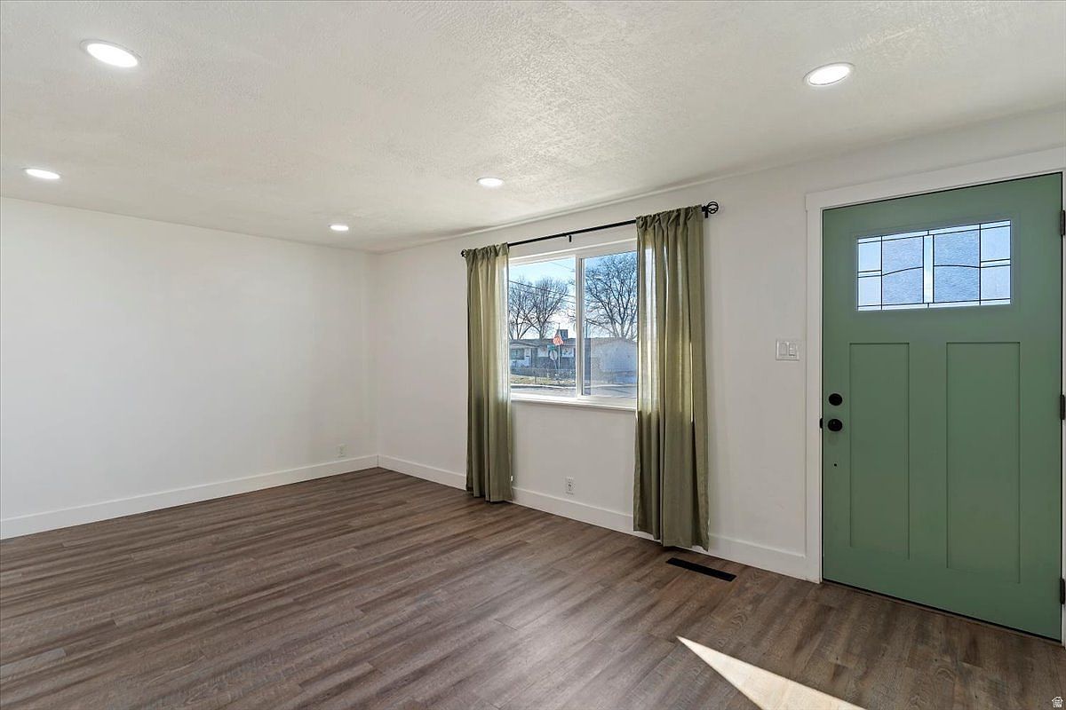 1168 N 250 W Sunset, UT 84015 - Thumbnail 5