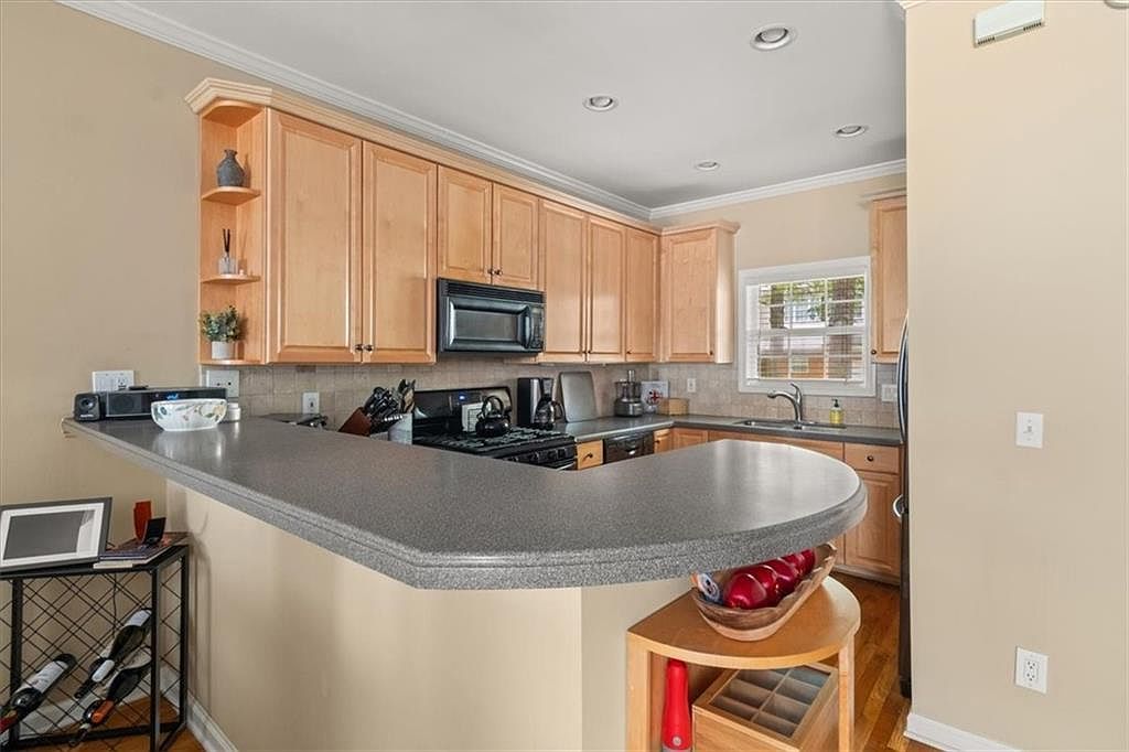 59 Townview Dr Alpharetta, GA 30022 - Thumbnail 5