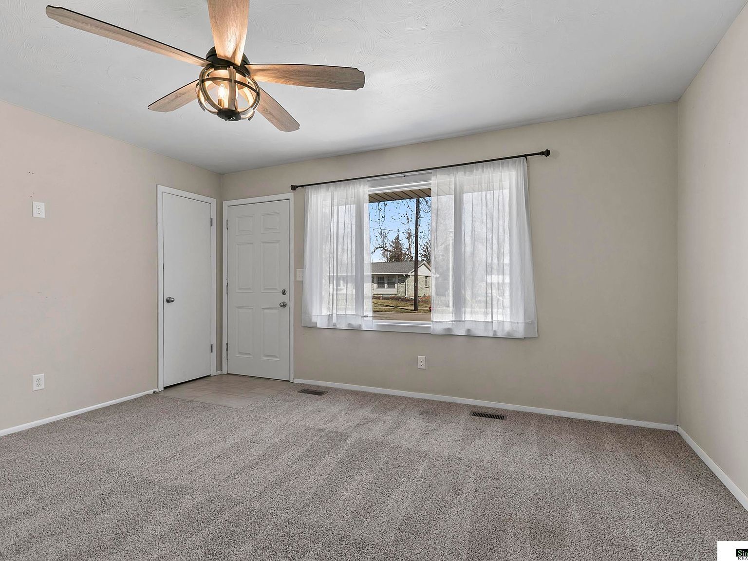 13851 Lancashire St Waverly, NE 68462 - Thumbnail 5