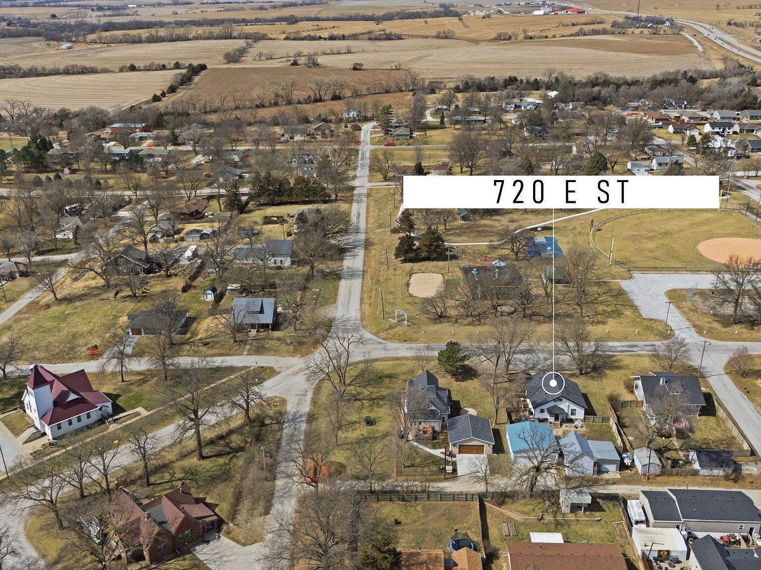 720 East St Palmyra, NE 68418 - Thumbnail 5