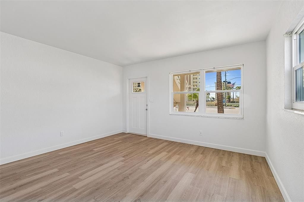 4565 Duhme Rd APT 101 Saint Petersburg, FL 33708 - Thumbnail 5