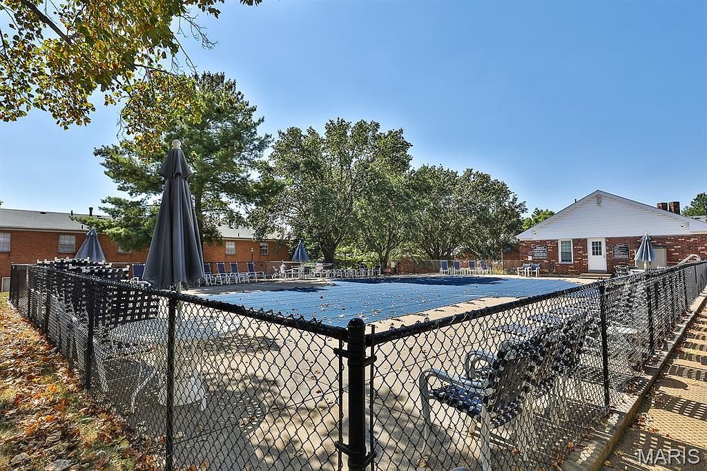 9209 Bent Pine Ct APT H Saint Louis, MO 63126 - Thumbnail 5