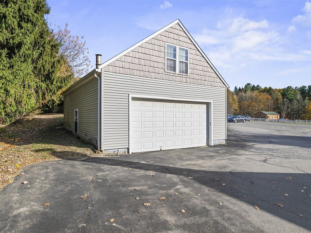 409 E Jamestown Rd Greenville, PA 16125 - Thumbnail 5